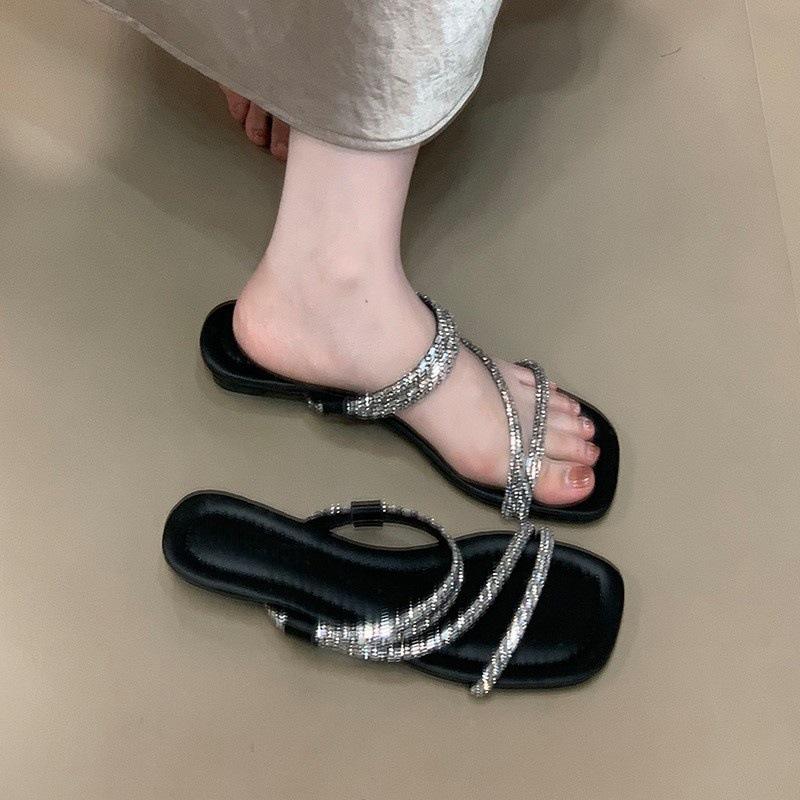One-word drag 2025 new rhinestone one-word strap low heel fashion women's cool slippers summer two wear