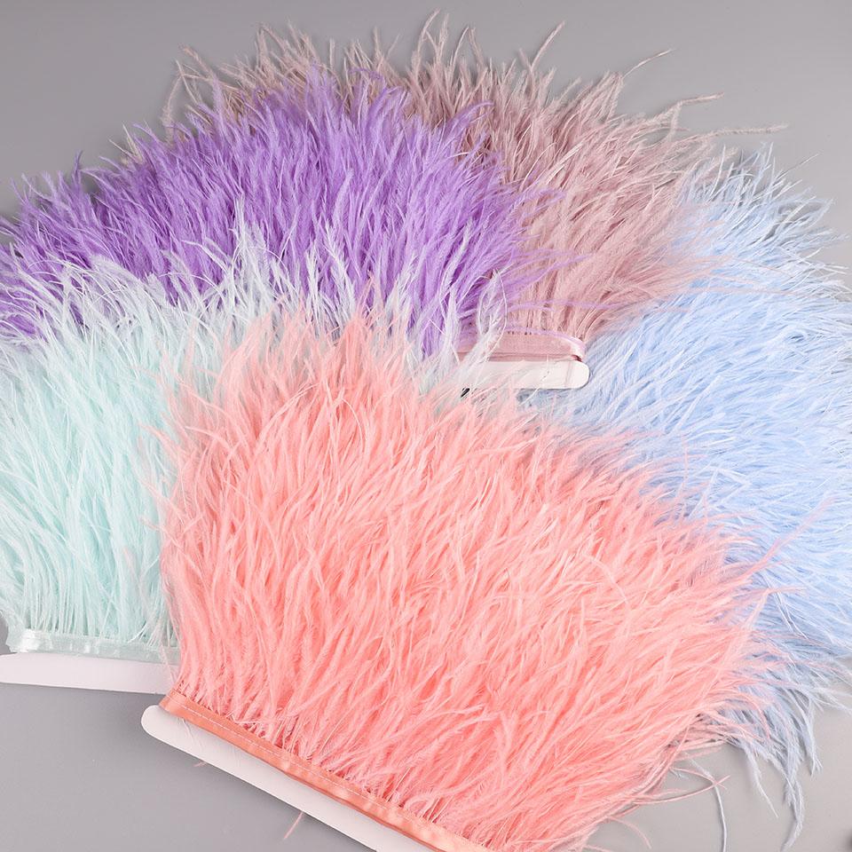 2M Pštrosí peří na stuze pro vyšívání šití do šatů ozdobné peří na pásce třásně pro oblečení