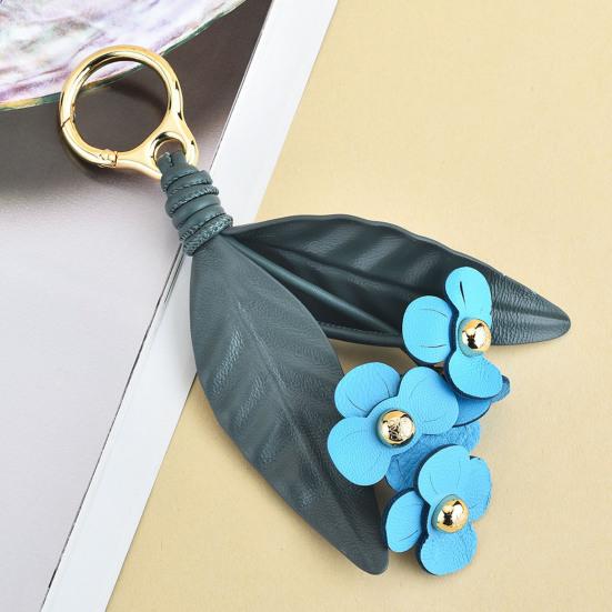 Bag Pendant Imitation Leather Flower Design Handbag Ornament with Metal Buckle Scratch-Resistant Floral Keychain Commuter Bag Accessory