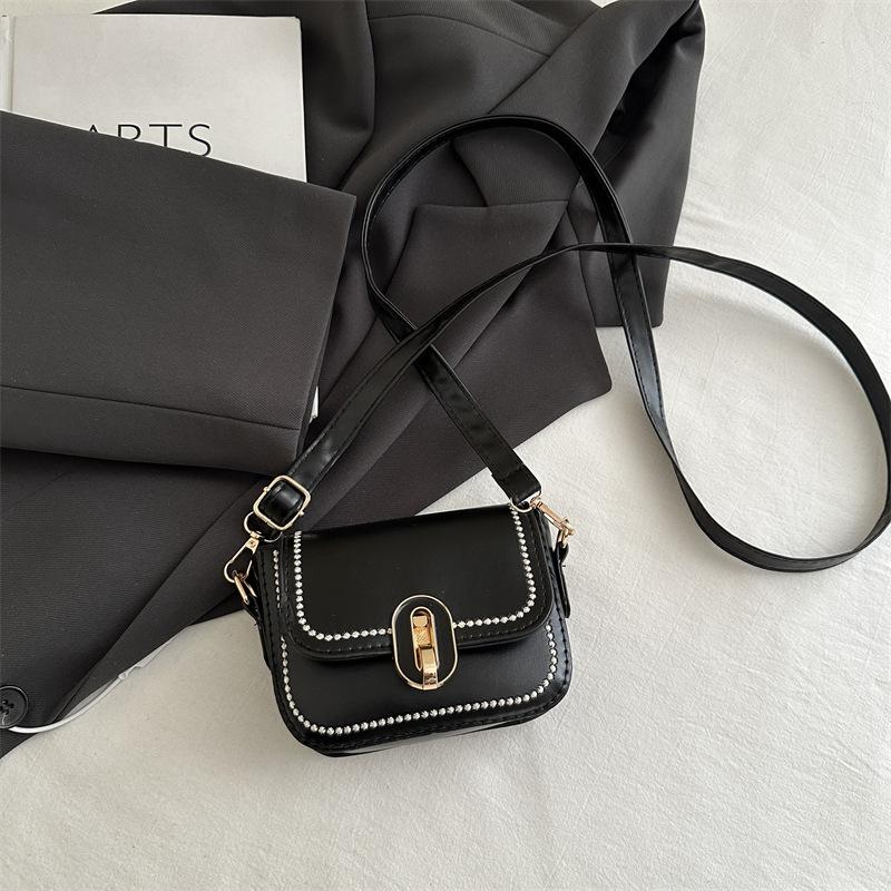 Bag women's bag advanced sense 2025 new versatile shoulder bag texture messenger bag small square bag this year popular niche