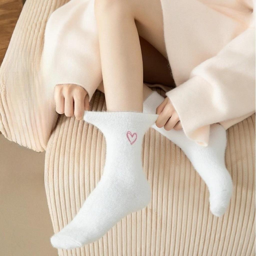 4 PAIRS Women Winter Warm Funny Socks Love Fuzzy Fashion Middle Tube Socks Female Thick Home Floor Sleep Socks
