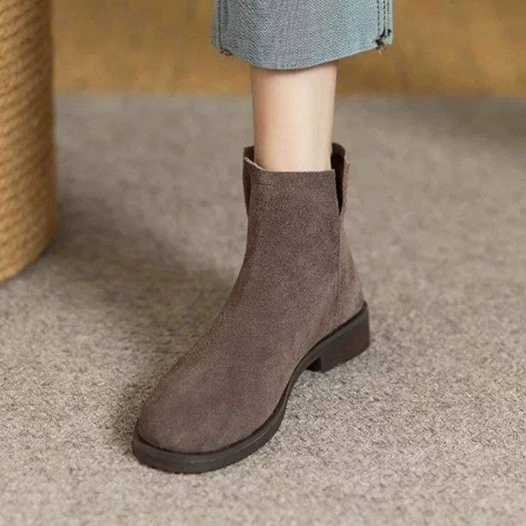 Counter New Low Heel Soft Sole Short Boots Women's 25 New Versatile Round Head Chelsea Frosted Martin Boots Ankle Boots