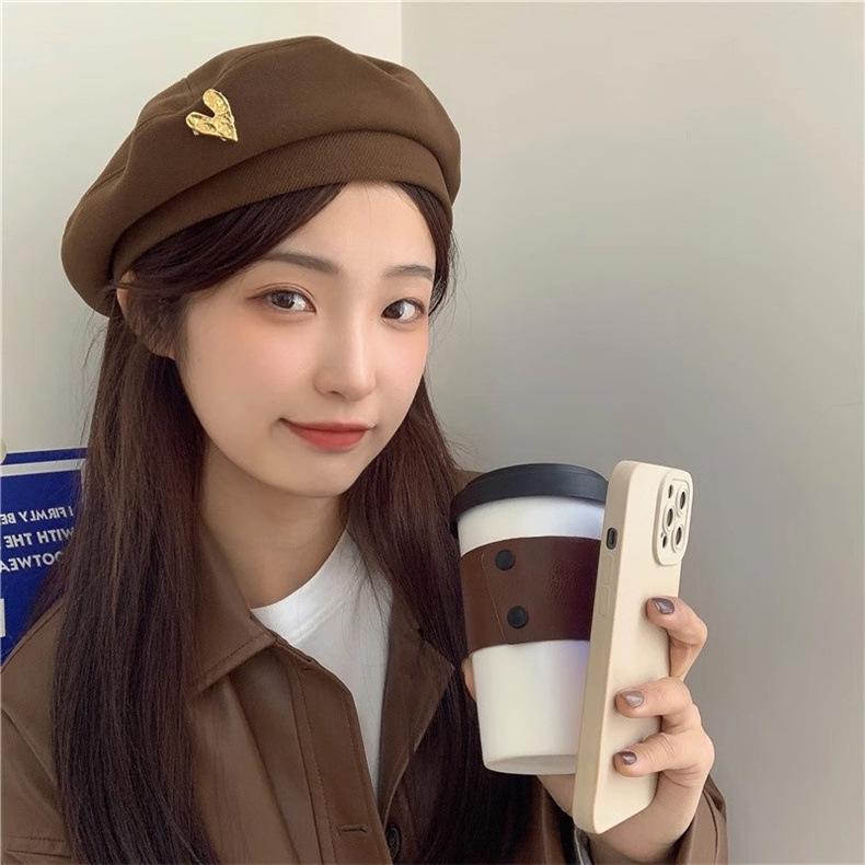 Woolen beret children autumn and winter new French beret versatile Internet celebrities show face small metal label painter hat