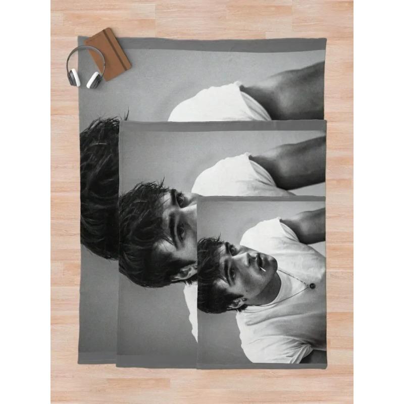 Jacob Elordi Throw Blanket halloween Bed covers warm for winter for sofa Shaggy Blankets
