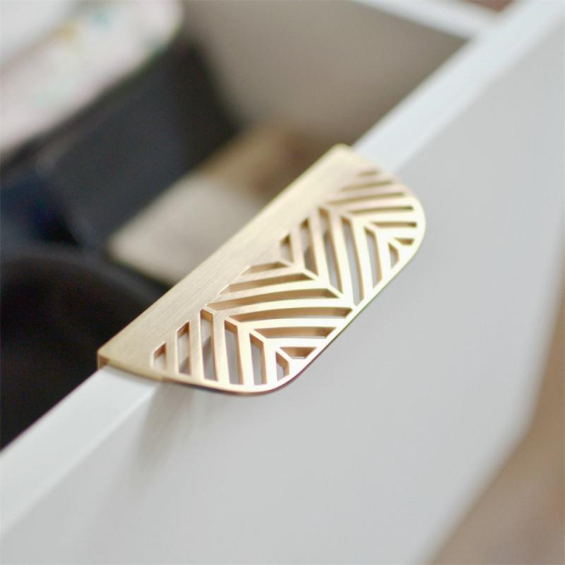 Handle Simple Nordic Leaf Type Zinc Alloy Installation Furniture Handle Cabinet Wardrobe Furniture Drawer