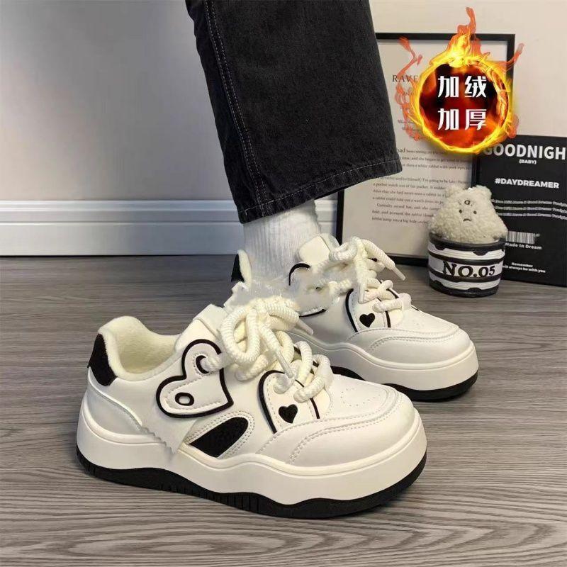 Campus wind velvet love little white shoes women's winter thickened warm two cotton shoes student versatile sports board shoes