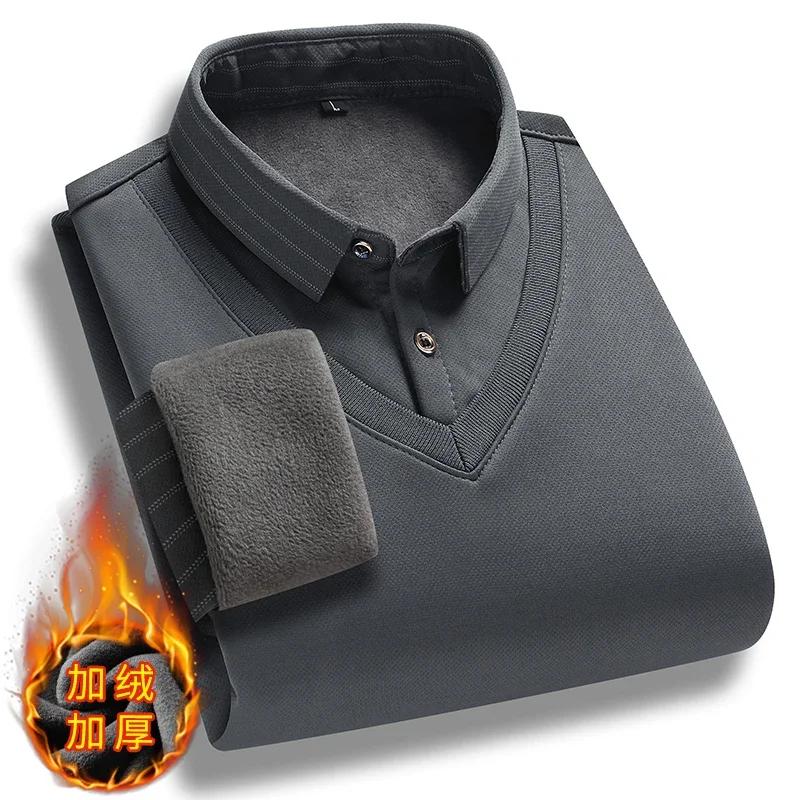 Męski sweter dzianinowy z fałszywym dwuczęściowym fasonem 2025 Zima Ciepły top Pogrubiony aksamitny polarowy podszewka Kołnierzyk koszulowy Sweter Odzież męska