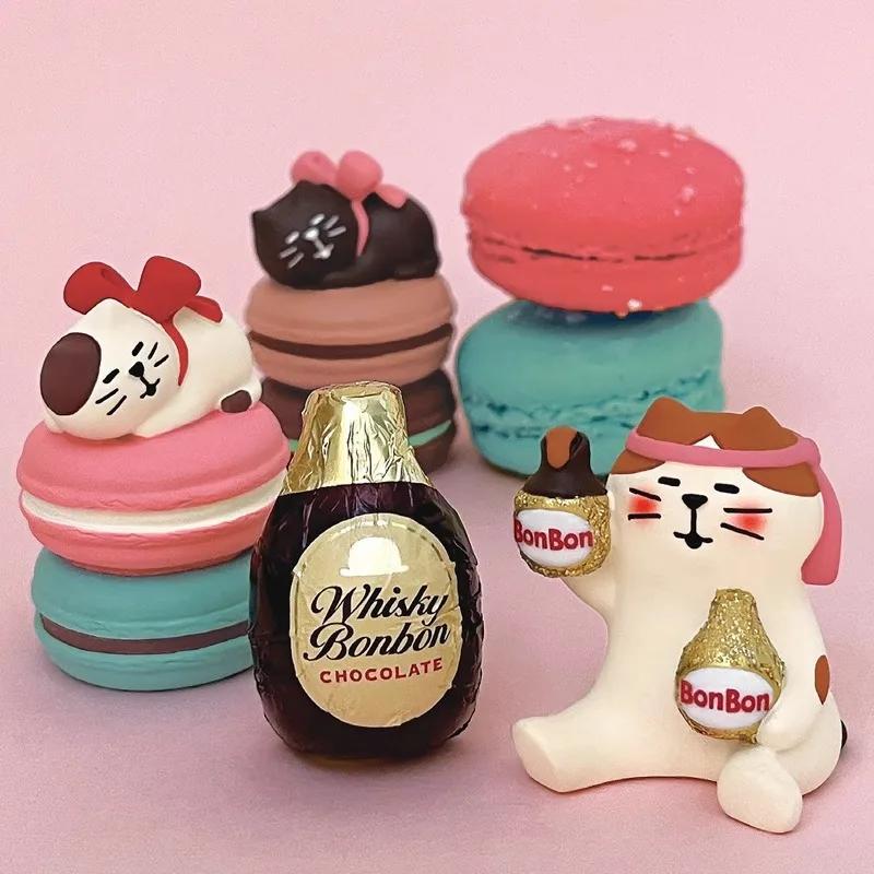 Cat Scene Ornaments Valentine's Day Gifts Chocolate Food and Entertainment INS Strawberry Bread Decoration Resin Ornaments