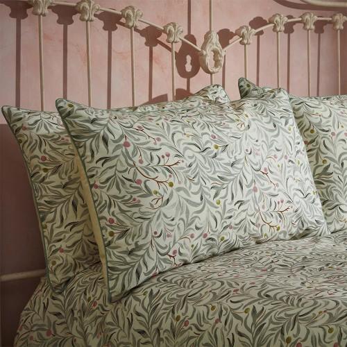 EW by Edinburgh Weavers Malory Traditional Floral Housewife Pillowcase (Pack of 2)