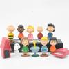 Conjunto de 12 Toppers de Bolo do Snoopy Decore Sua Festa Com a Turma do Peanuts!