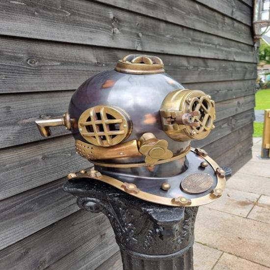 Brass Divers Helmet: U.S. Navy Mark V Replica Nautical Style