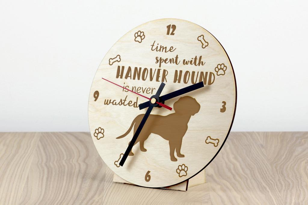 Hannoverscher Laufhund, Hannoverscher Hund, Hannoverscher Schweißhund - Uhr mit Hund, Holzuhr mit Gravur, Personalisierte Uhr von Art-Dog