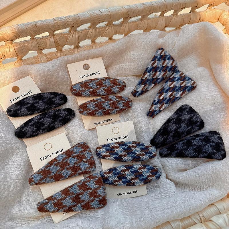 Retro Vintage Style Plaid Fabric Hair Clip Women Autumn Winter Side Clip Broken Hair Bangs Hair Accessories Daily Wear Gifts