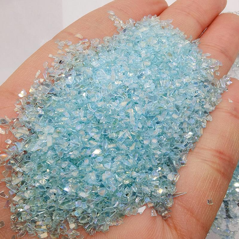 Ručně vyráběné duhové skleněné střepy pro šperky a zdobení nehtů