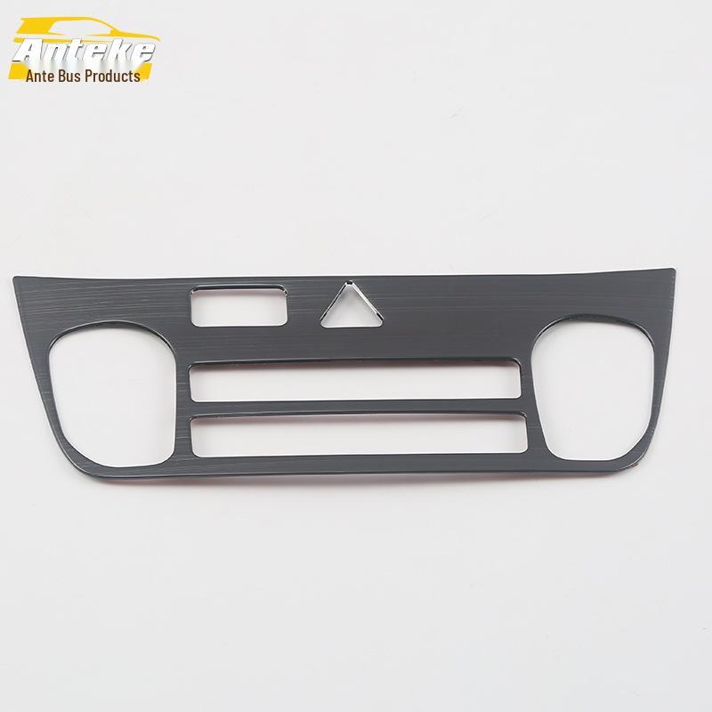 

IX35 Рамка вращающейся центральной консоли и накладки-пайетки на кнопки переключателей