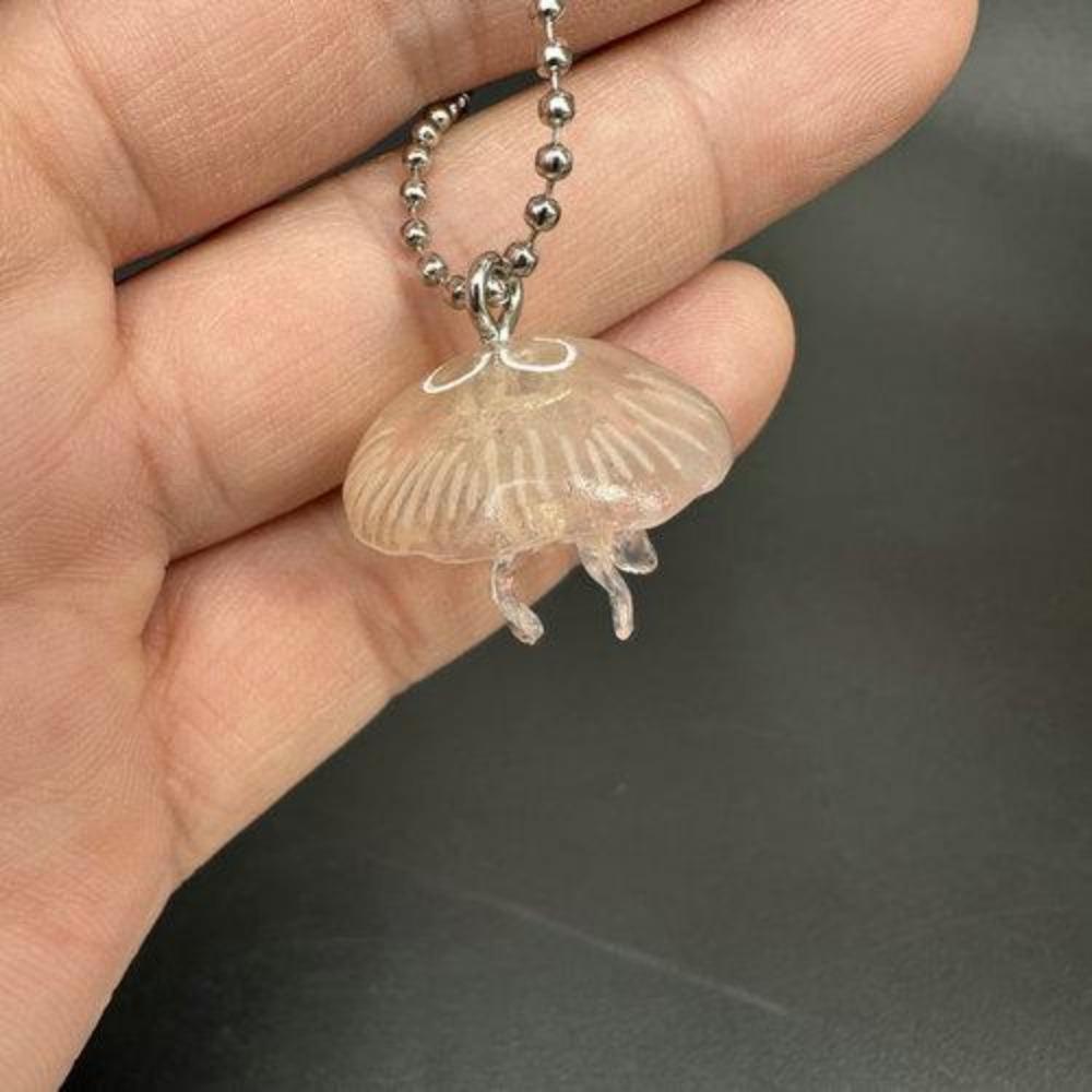 Jellyfish Keychain Capsule Toy Simulation Marine Organism Model Toy Stereogram Gacha Pendants Gifts