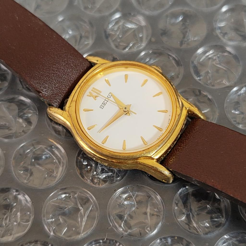 SEIKO Ladies Quartz Wristwatch K26O