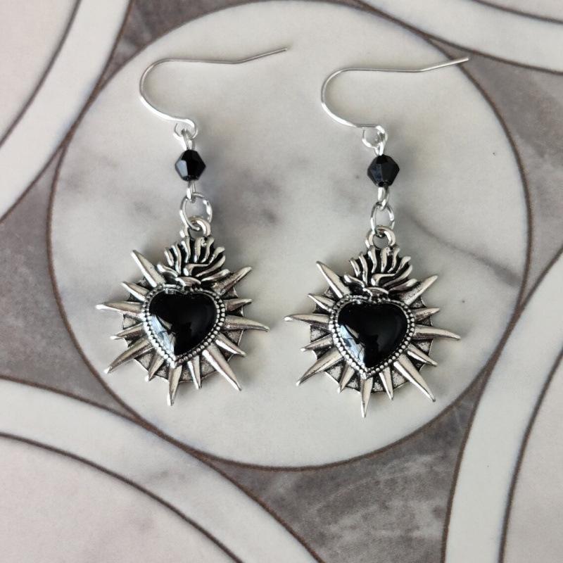 Gothic Black Heart Romantic Earrings - Handmade Jewelry