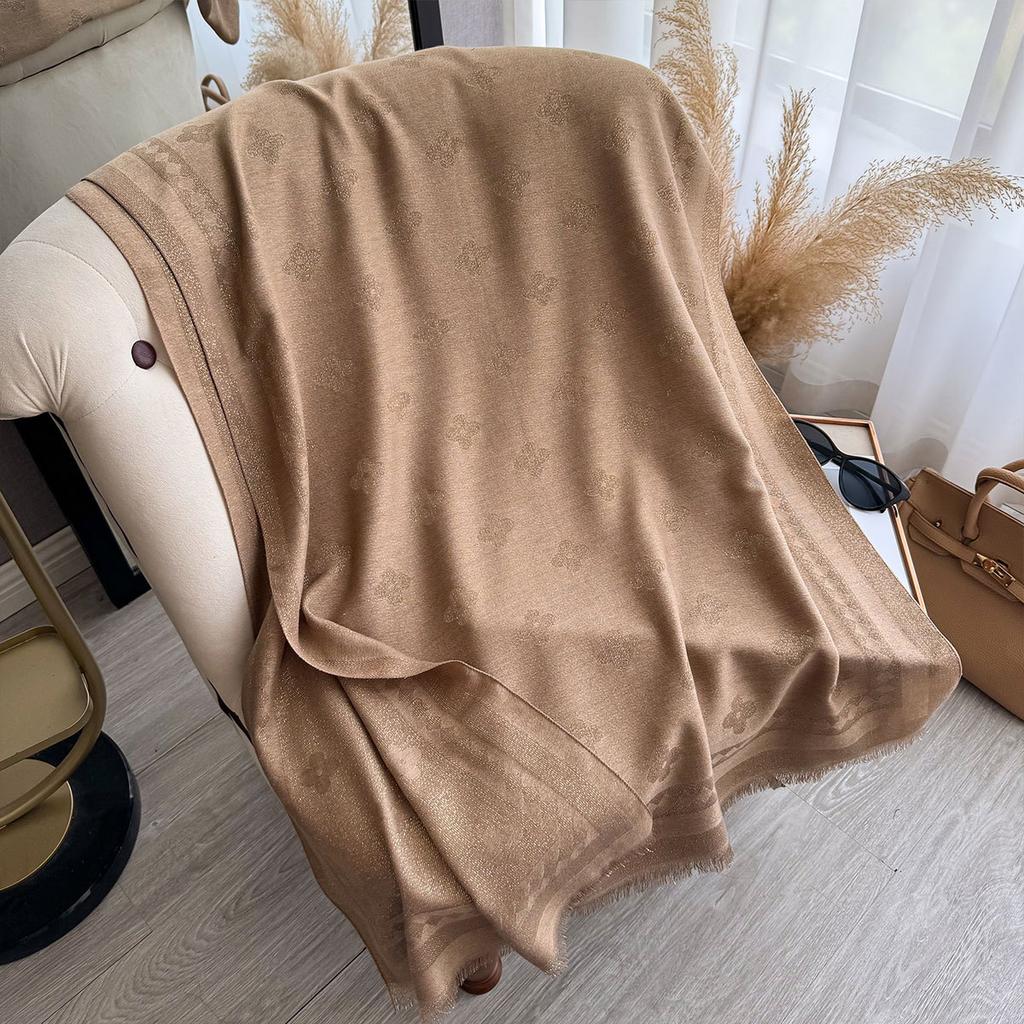 Scarf Female Winter Fringed Shawl Fairy Four-Leaf Clover Versatile Cashmere Thickened Warm And Cold-Proof Scarf Dual-Purpose