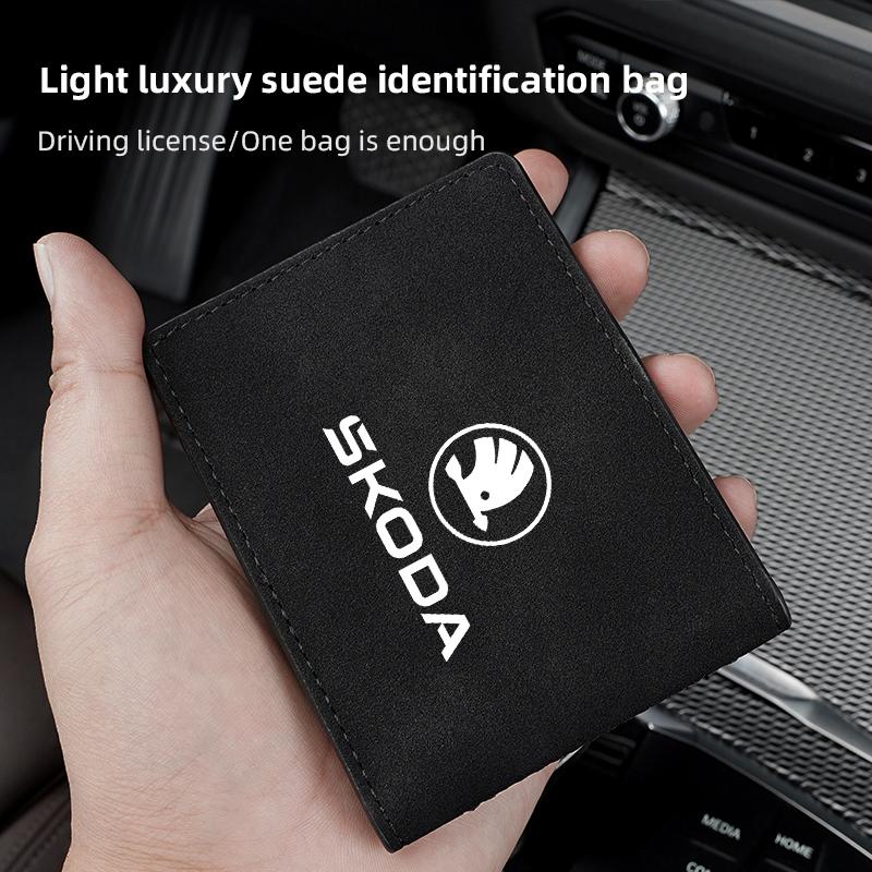 Car driving license card credit card holder For New Skoda Octavia Kodiaq Fabia Superb Karoq Yeti Rapid Mk3 Vrs A4 Car pendant xknz73
