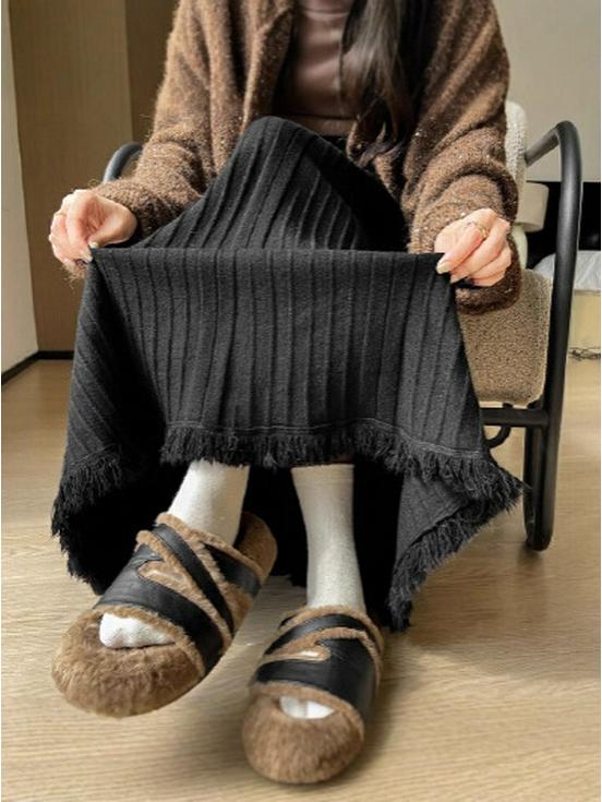 Autumn/Winter 2025 Women's High Waist Knit Pleated A-line Skirt with Tassels