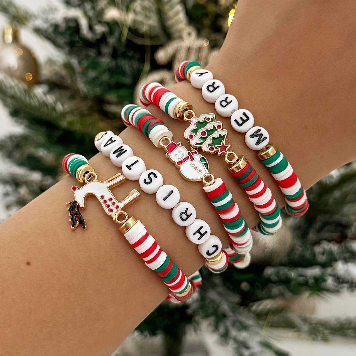 

Ingemark 5Pcs/Set Christmas Tree Elk Snowman Pendant Bracelet Women Merry Christmas Elastic Rope Bracelet New Year Jewelry Gift