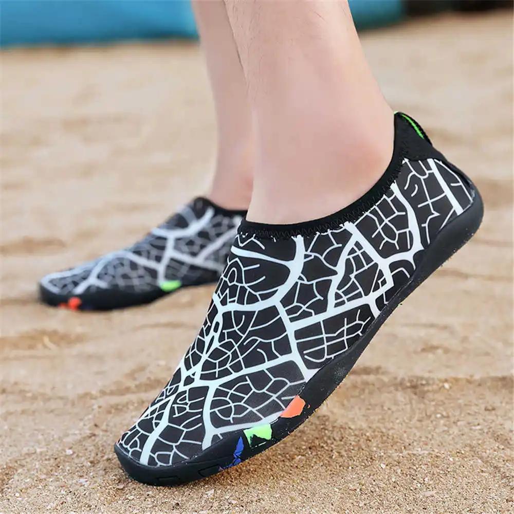 Plus Size 41-42 Slippers Indoor Fashionable Sandals 42 Size Men Gym Shoes Sneakers Sport Tenisse Runners Fashionable Trendy