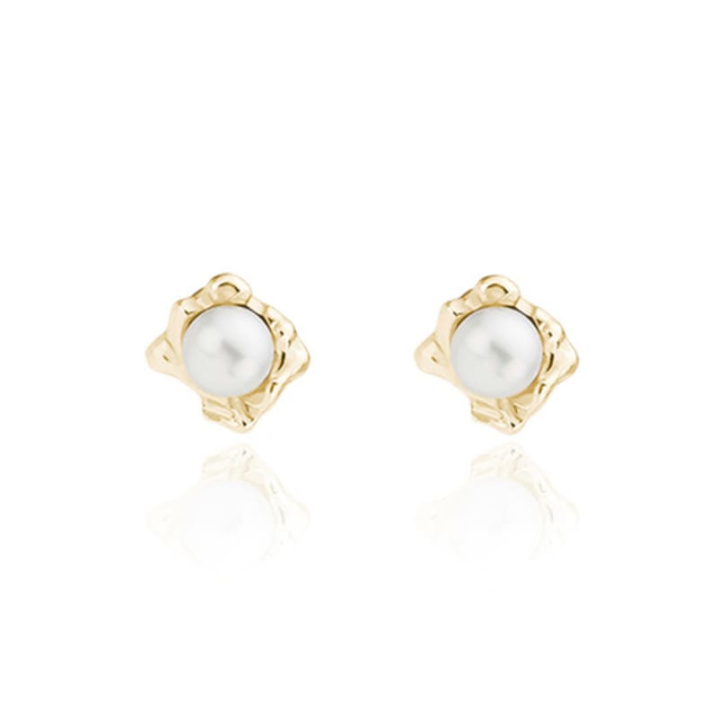POPPI Wave Posh Pearl Earrings