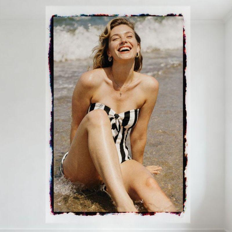 

Sexy Woman in Striped Swimsuit Ocean Waves Polaroid Tin Sign Vintage Metal Wall Decor for Beach Home Pub Cafe Art Poster 20x30cm（7.8x11.8inch）
