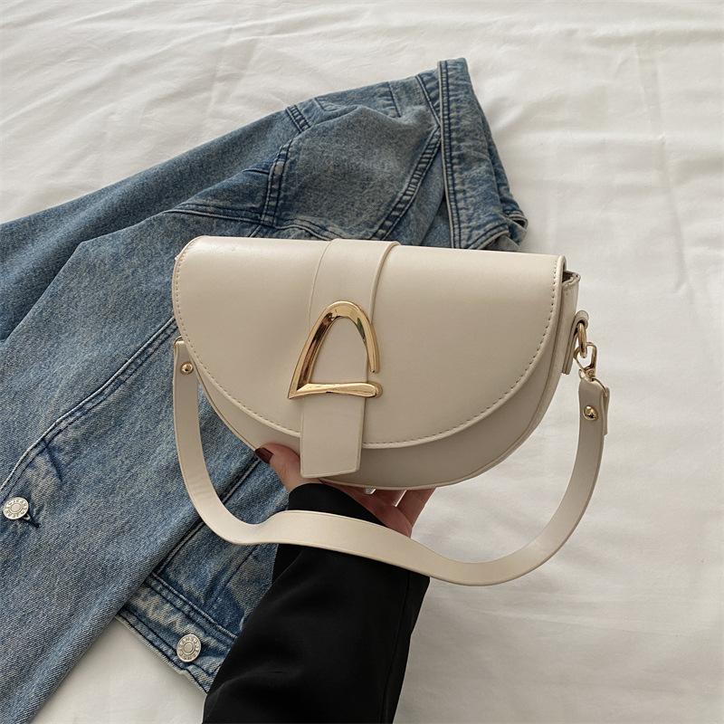 Niche Design Bag Women's 2025 Spring New Fashion Retro Shoulder Messenger Bag High Value Foreign Style Saddle Bag