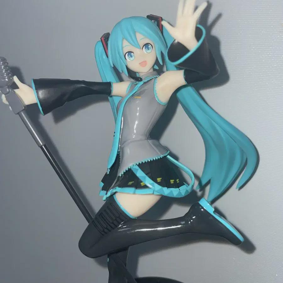 

Hatsunemiku Project Diva Figures Sell