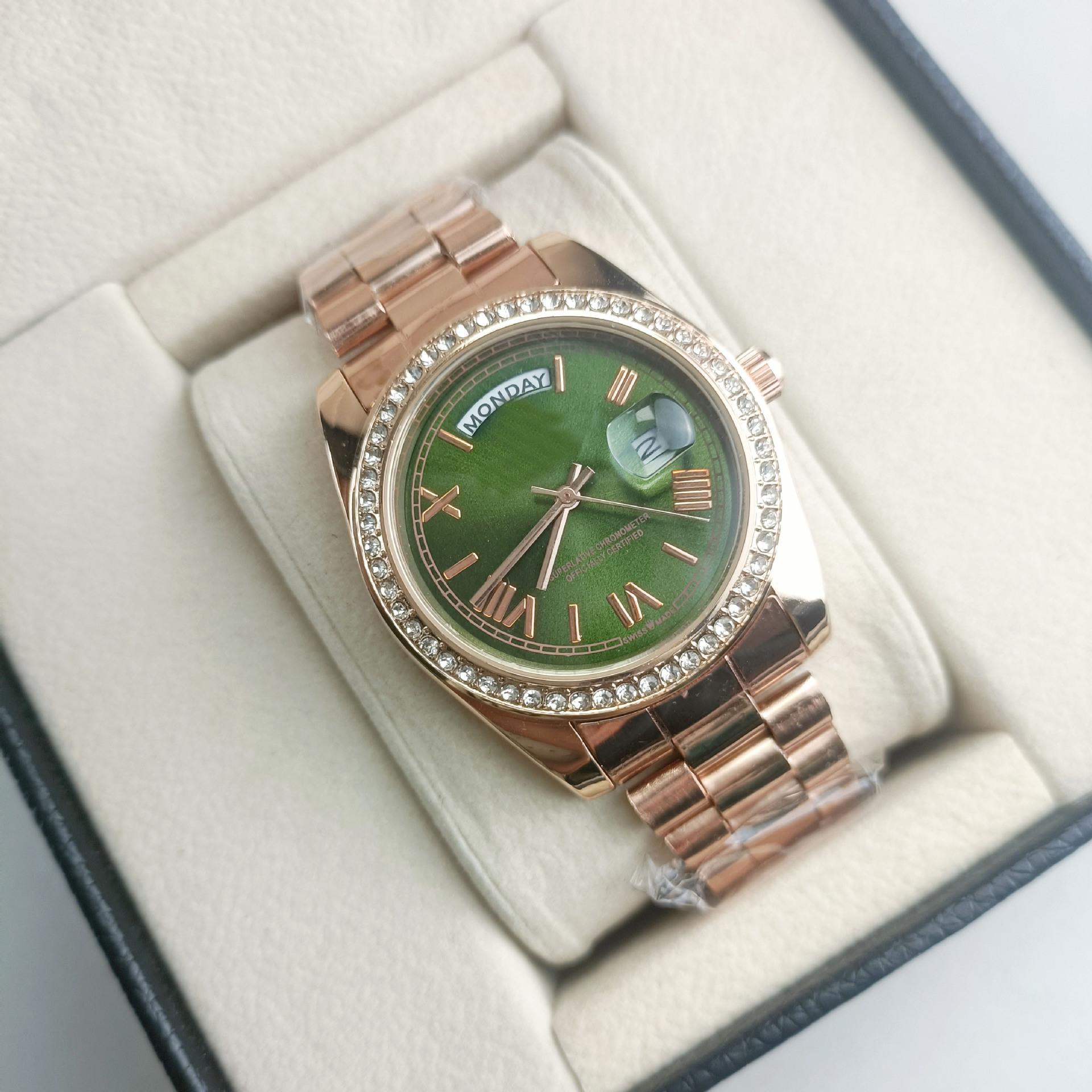 

Унисекс кварцевые наручные часы с двойным календарем, римскими цифрами, браслетами из нержавеющей стали, водонепроницаемые, многофункциональные и с логотипом.