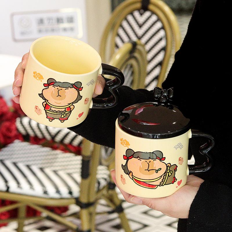 Kreativ och intressant Nezha-mugg med lock och sked med högt värde Hushållskoppar Söta keramiska koppar Vattenkopp Presentförpackningsset