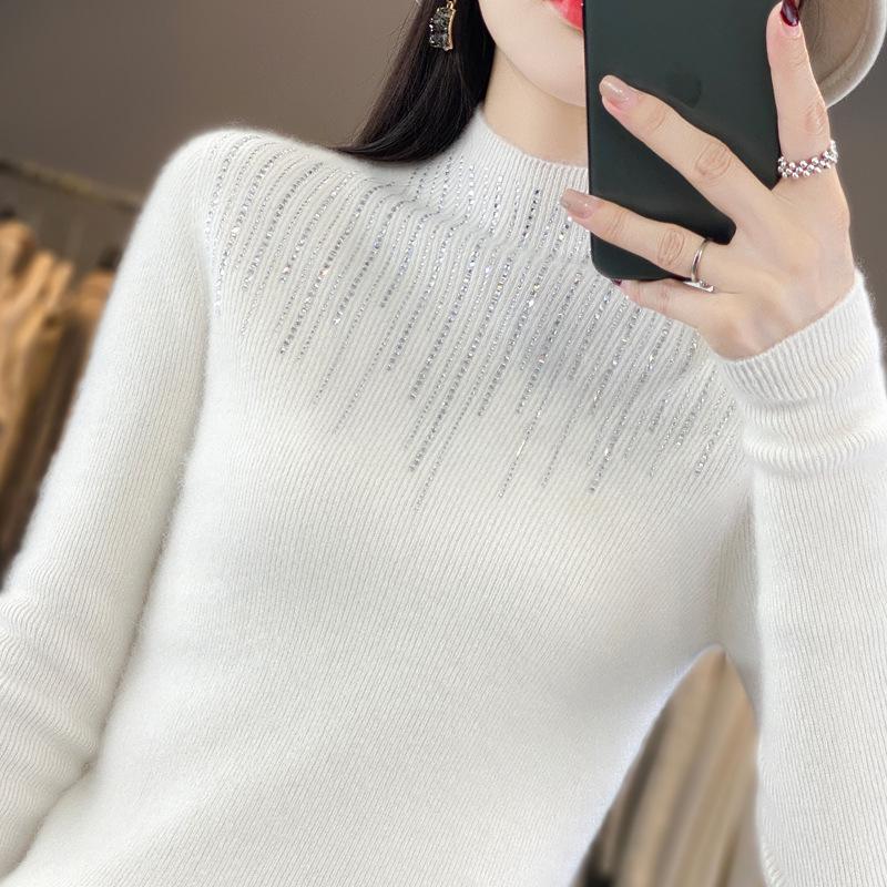 2024 Autumn/Winter Rhinestone Inlaid High Neck Fleece Sweater - Slimming and Flattering Design