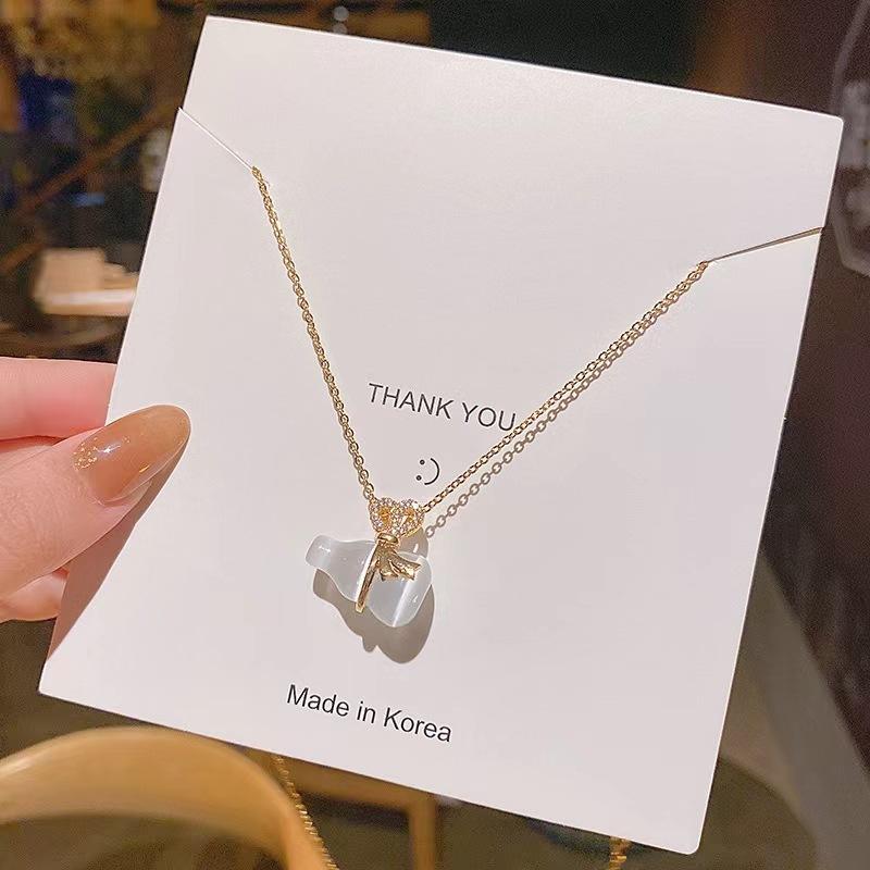 Colier Ghiocel, Pandantiv Jad Verde Imitat pentru Femei, Taigang Nu Se Decolorează, Stil Etnic, Personalitate Versatilă Temperament Lanț Guler Claviculă