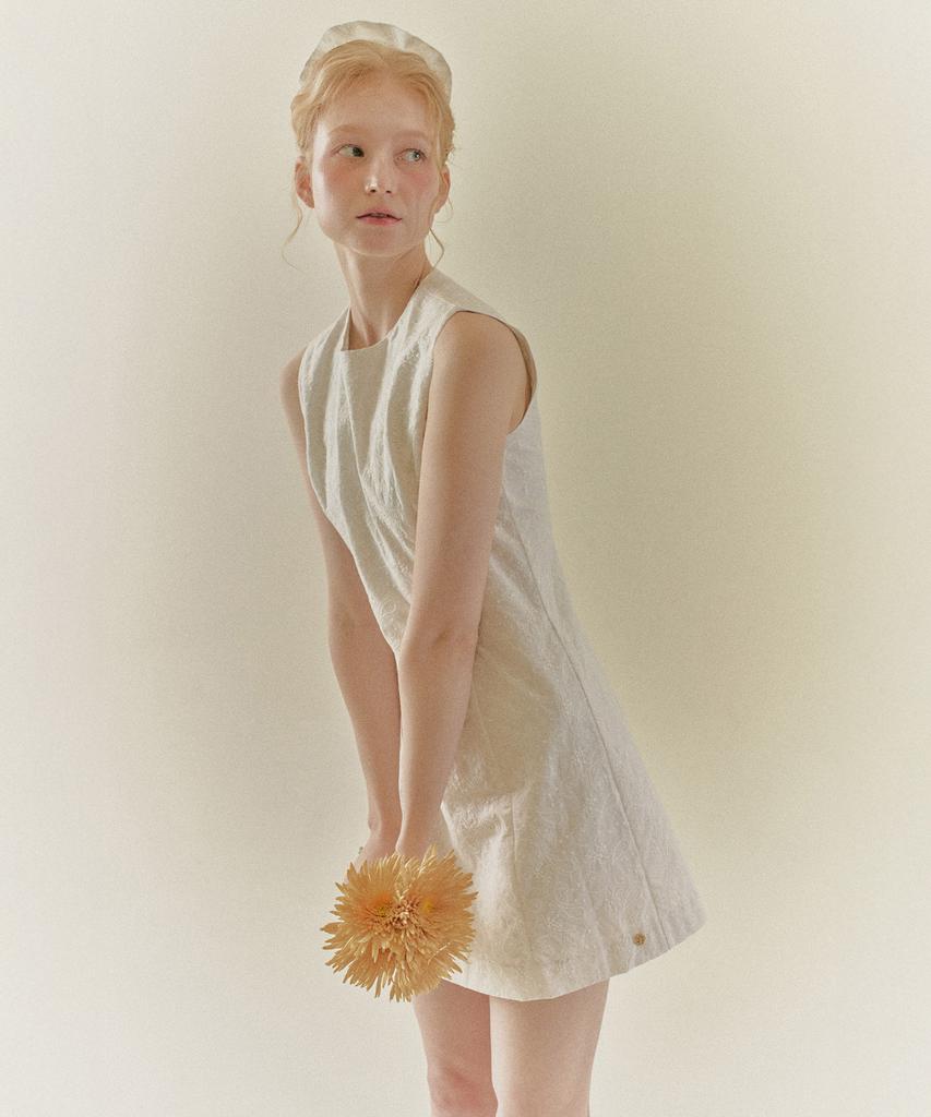 Ninakoseuta Mini Paisley Embroidery Dress_White