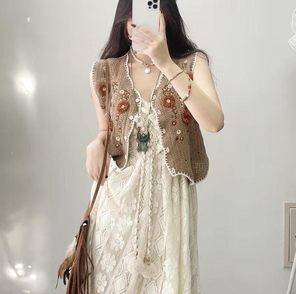 European and American Lace Camisole Swing Dress: Evening and Beachwear Collection 2022