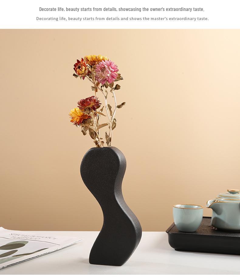 Sleek Black Geometric Ceramic Vase for Home Decor