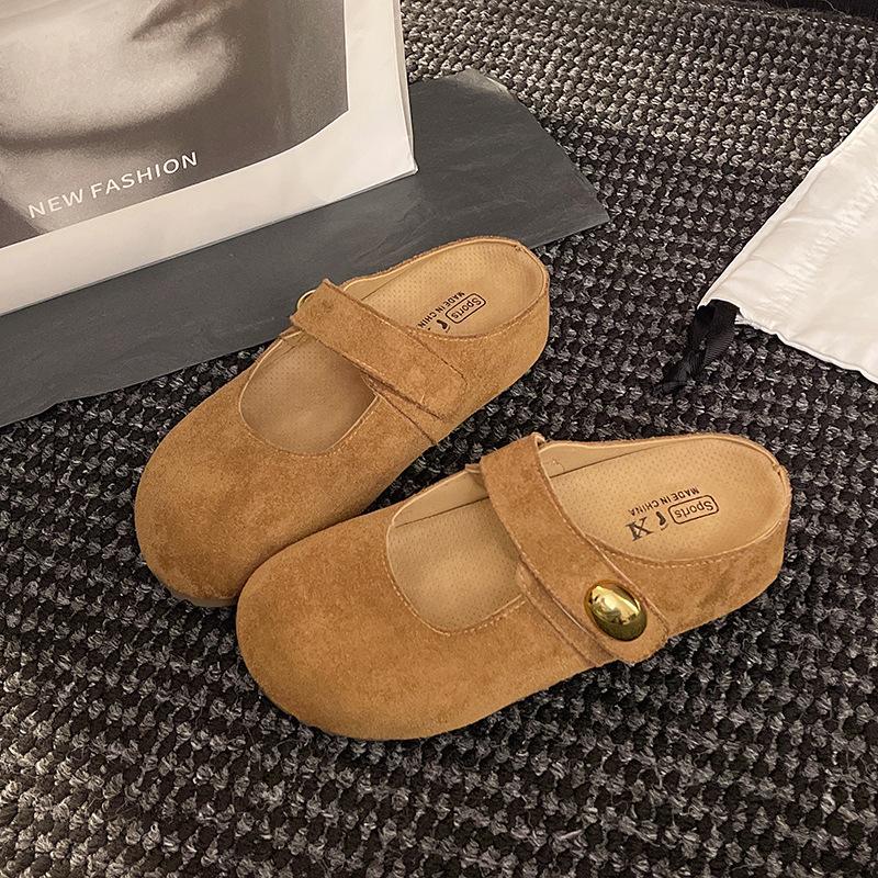 

2025 new one-word belt imitation leather matte inner height increase thick bottom Doudou shallow mouth autumn wedge heel Doudou casual slippers 40 верблюд