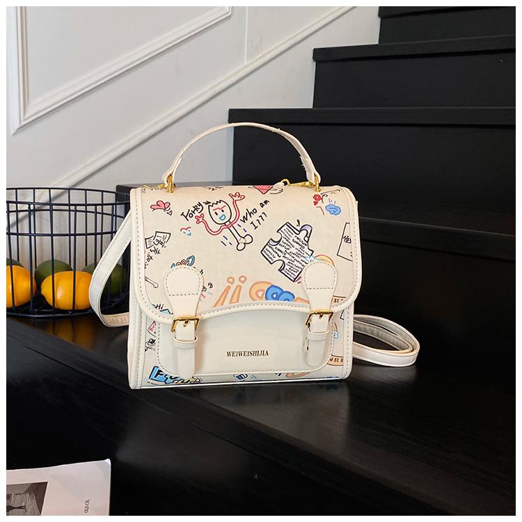 Backpack Women's Fashion Niche Design Korean Version Leisure Student Class School Bag Graffiti Trend Lightweight Travel Backpack