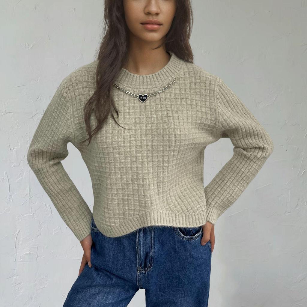 Women's Retro Plaid Knitwear: Round Neck Long Sleeve Cardigan with Metal Chain