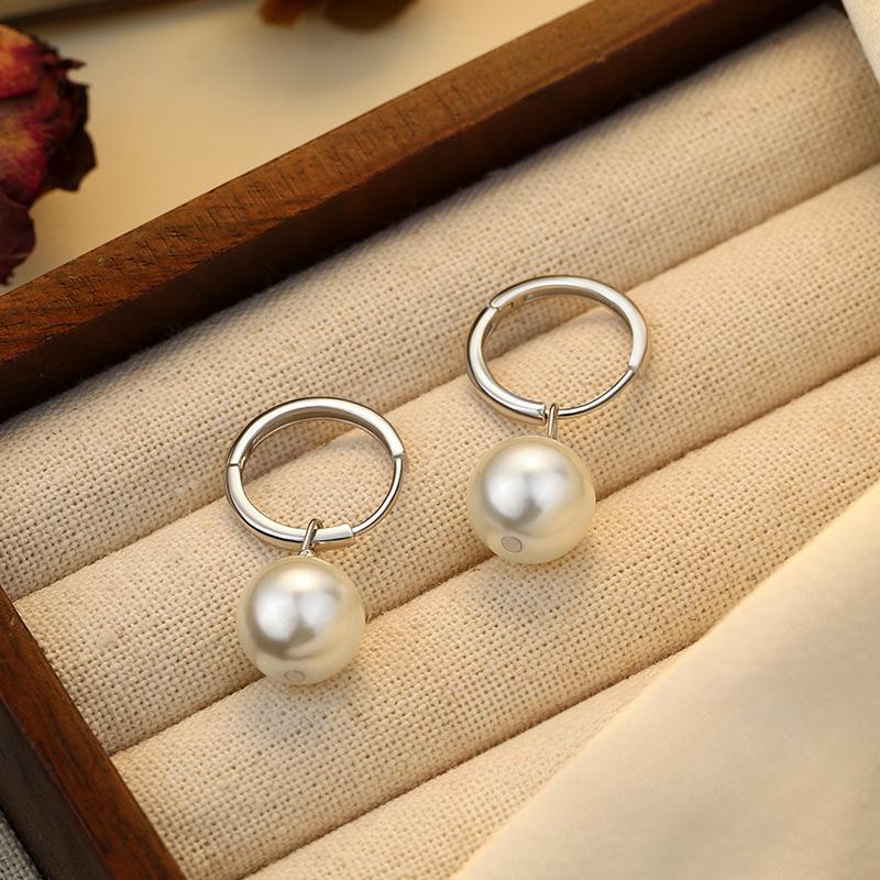 

Pearl Earrings New Stud Earrings Niche Women s Light Luxury High-end Earrings
