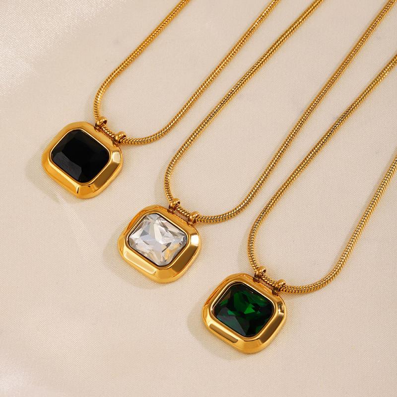 Vintage Stainless Steel Square Rhinestone Necklace for Women Court Style Flat Snake Chain Pendant Necklace Banquet Jewelry Gifts