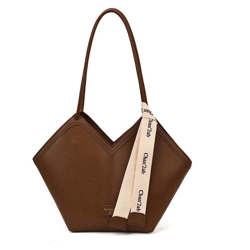 Retro Bag Women's Large Capacity 2025 New Autumn and Winter Shoulder Armpit Bag Texture Casual Work Commuter Tote Bag