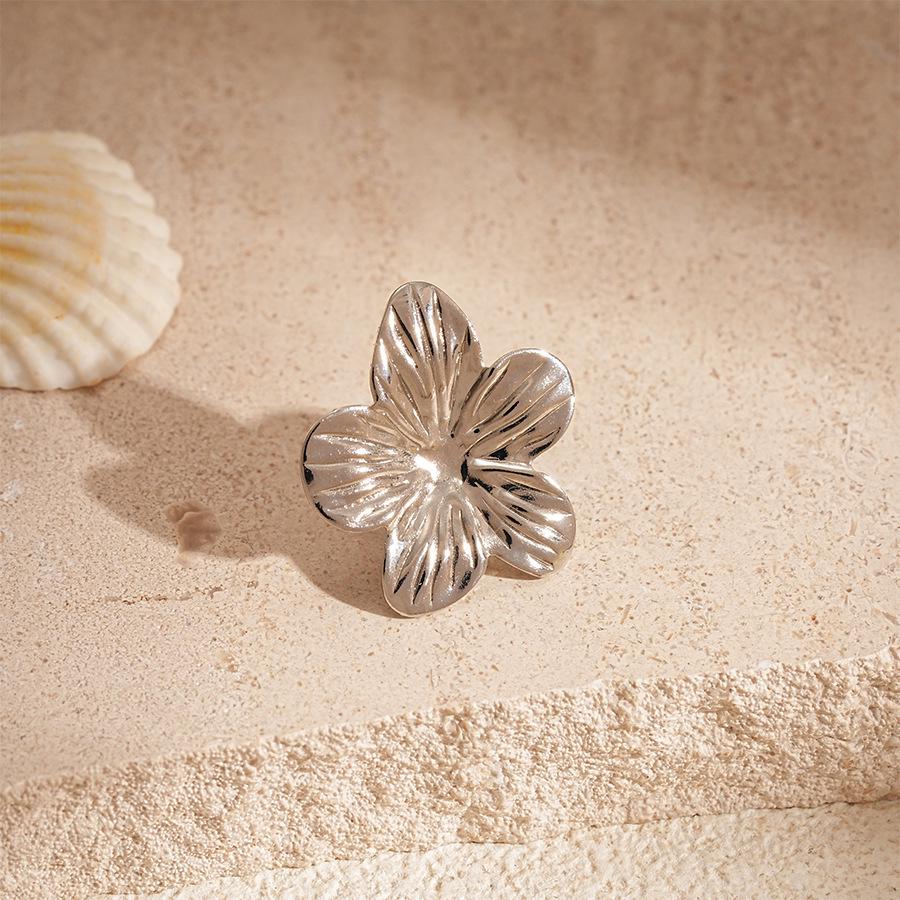 Silver Needle Geometric Openwork Round Pendant Earrings with European and American Exaggerated Style for Women.