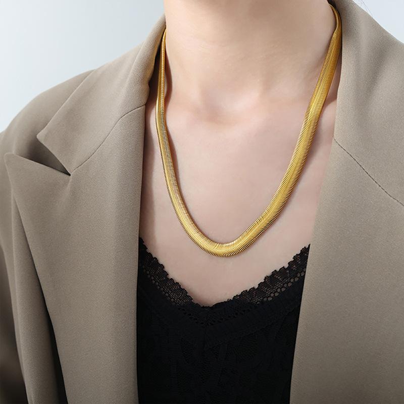 

Личность Темперамент Цепь Змея Хип-Хоп Легкое Роскошное Универсальное Ожерелье Титановая Сталь 18K Jinxi Императрица Вдовствующая Ювелирные Изделия Ключичная Цепь Женщины