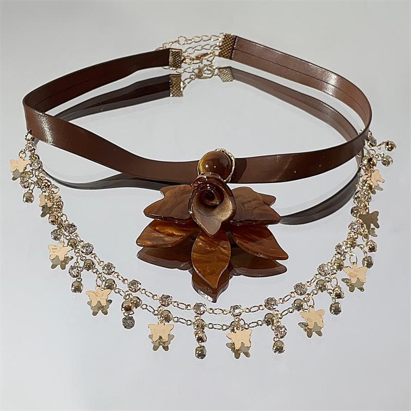Diamond leather tiger's eye stone butterfly flower pendant necklace personalized retro light luxury neck chain niche temperament jewelry women