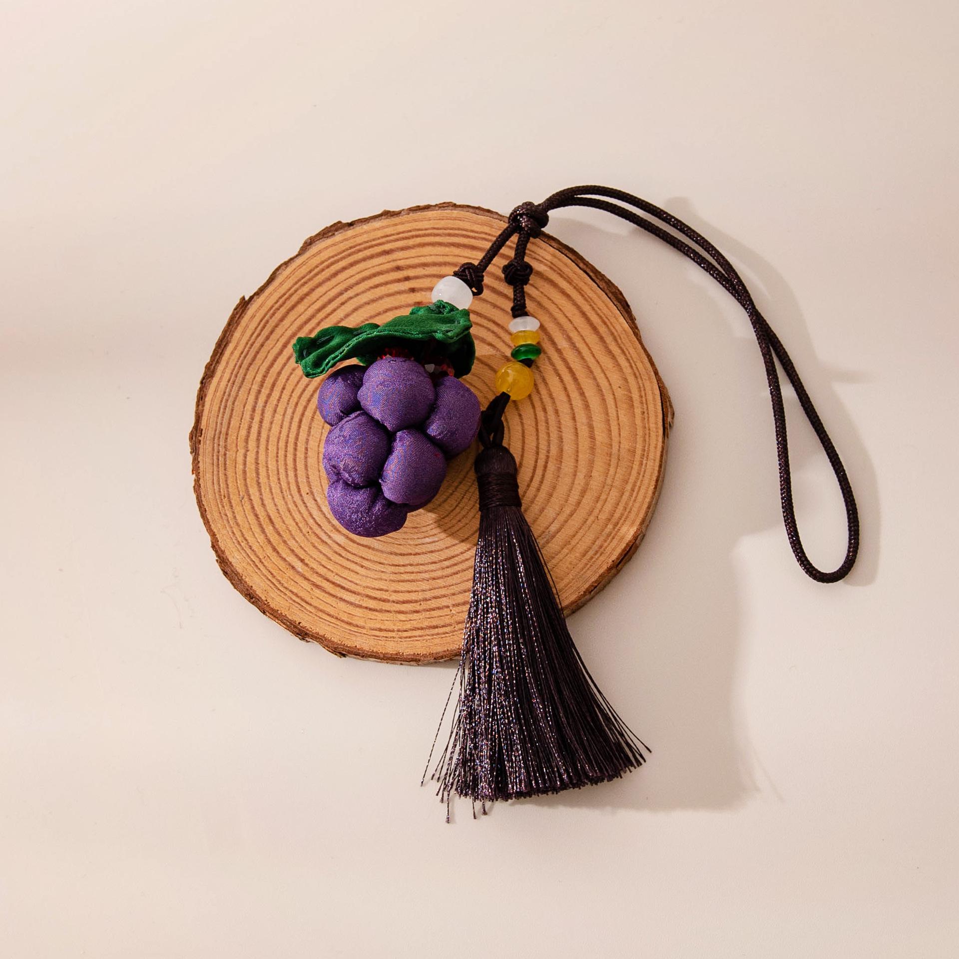 

Handmade Three-Dimensional Mulberry Silk Grape Pendant Necklace - Jewelry & Clothing Accessories
