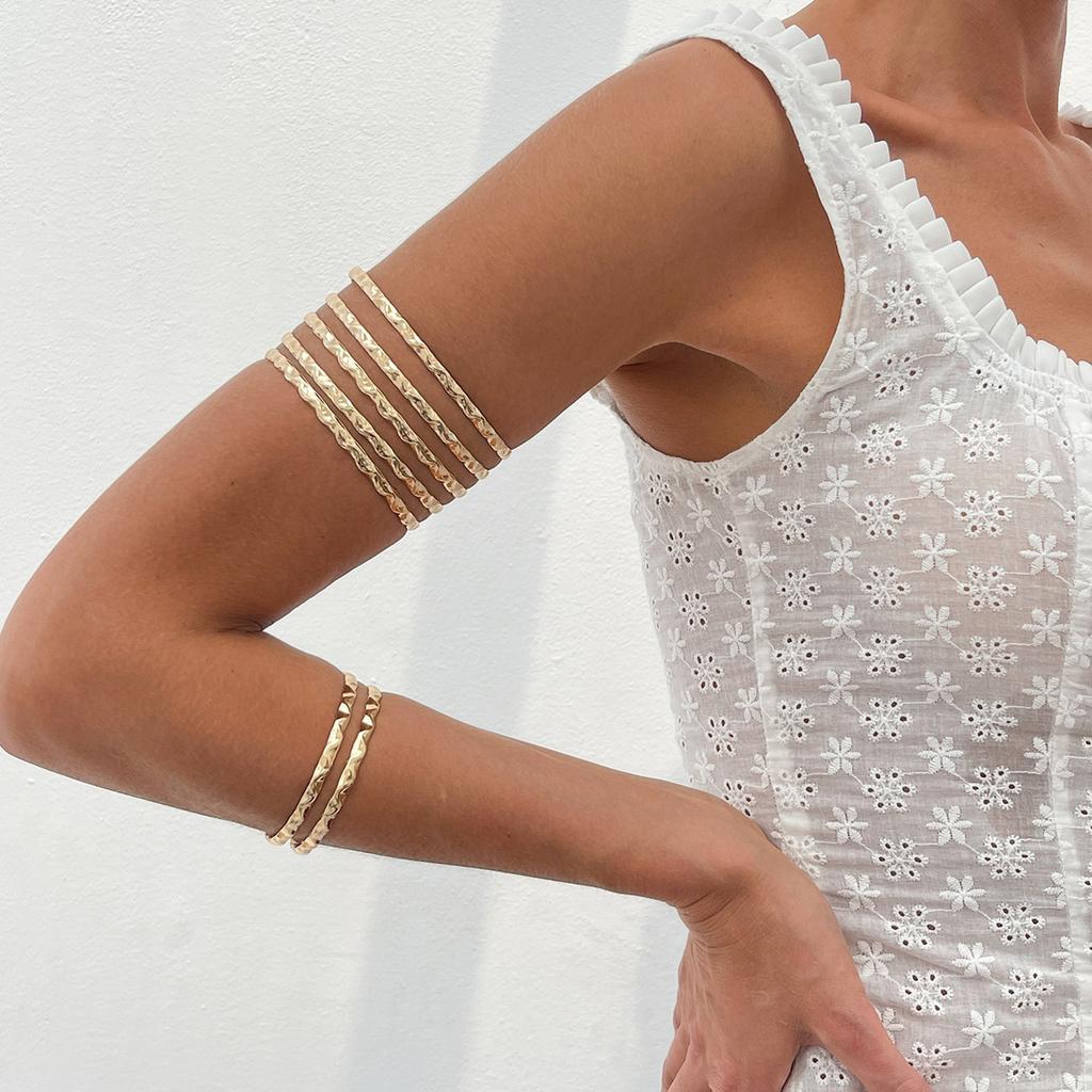 Hip Hop Punk Style Metal Hollow Wave Arm Bracelet Personality Geometric Open Arm Ring Female