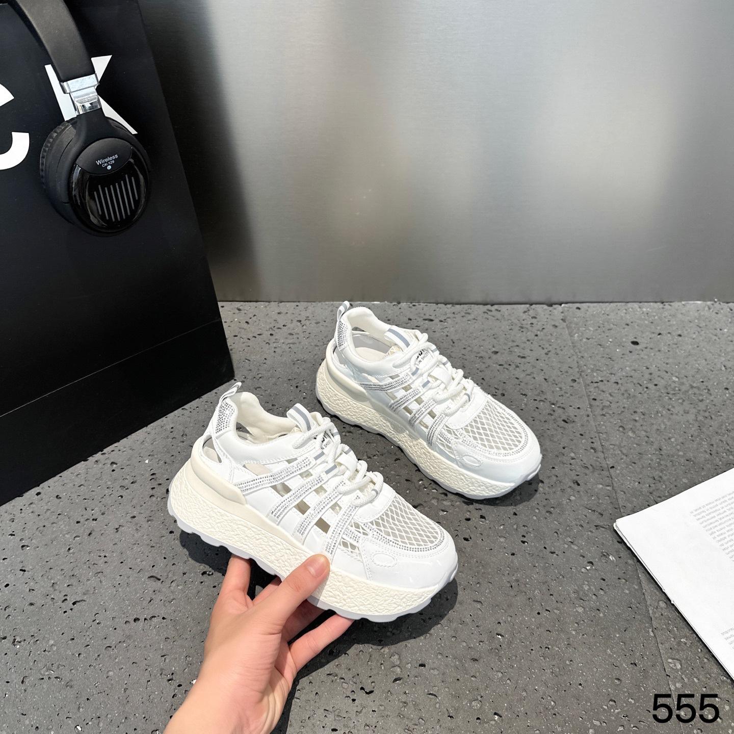 

Women s shoes summer bag head sandals wear new mesh sneakers not tired feet hollow thick-soled hole sandals 35 белый